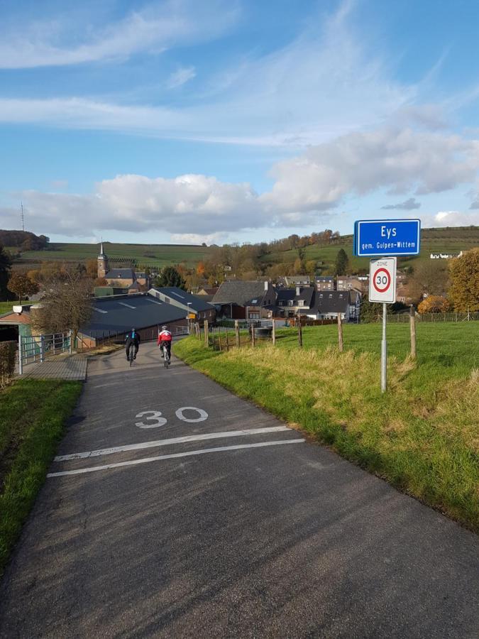 Bike B&B Brakke Berg Berg en Terblijt Eksteriør bilde